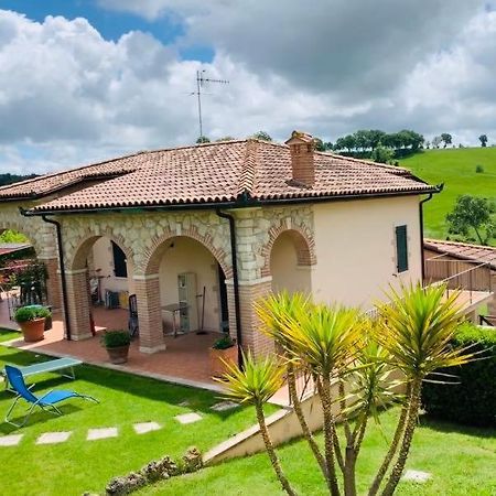 8380 Agriturismo L'Oleandro มอนเตเมราโน ภายนอก รูปภาพ