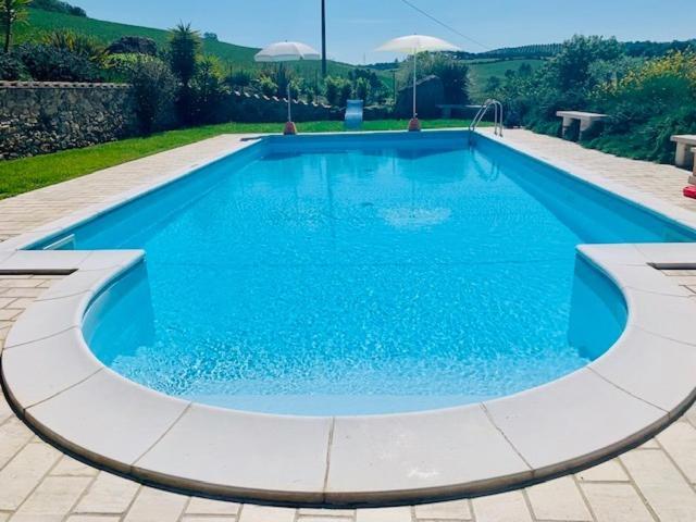 8380 Agriturismo L'Oleandro มอนเตเมราโน ภายนอก รูปภาพ