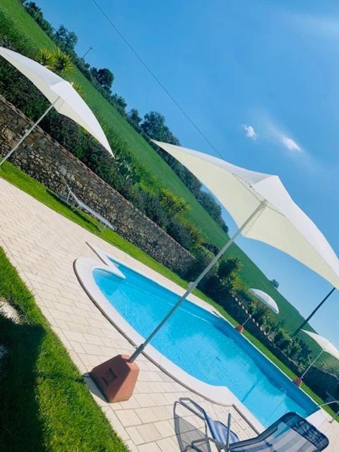 8380 Agriturismo L'Oleandro มอนเตเมราโน ภายนอก รูปภาพ