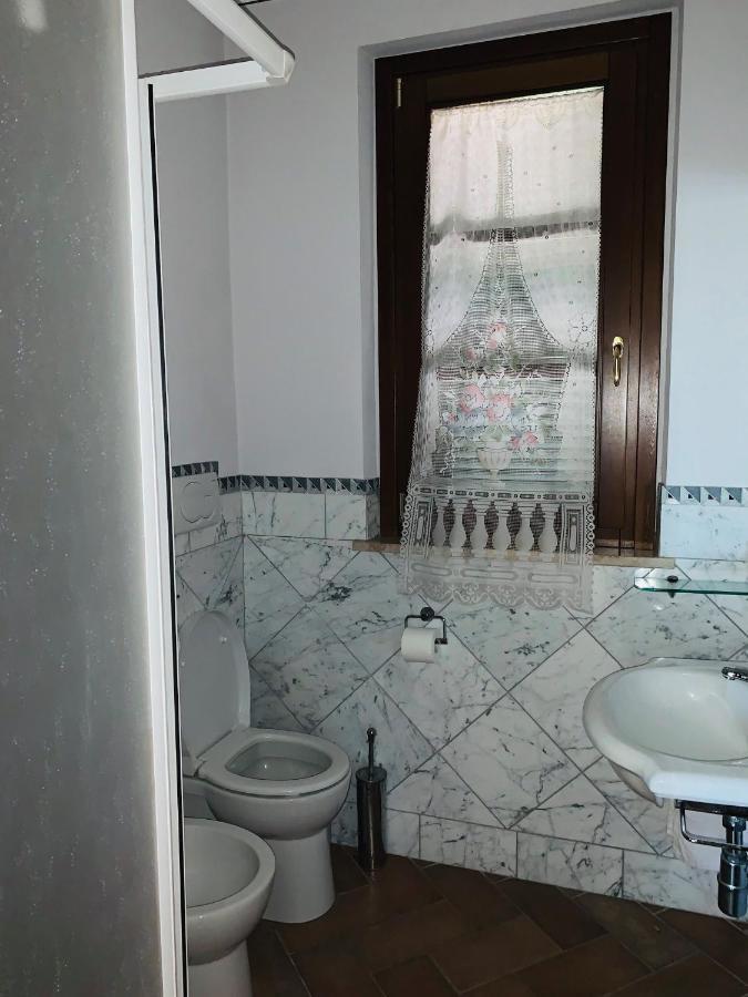 8380 Agriturismo L'Oleandro มอนเตเมราโน ภายนอก รูปภาพ