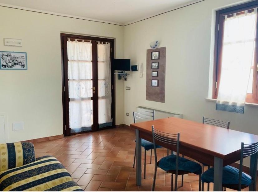 8380 Agriturismo L'Oleandro มอนเตเมราโน ภายนอก รูปภาพ