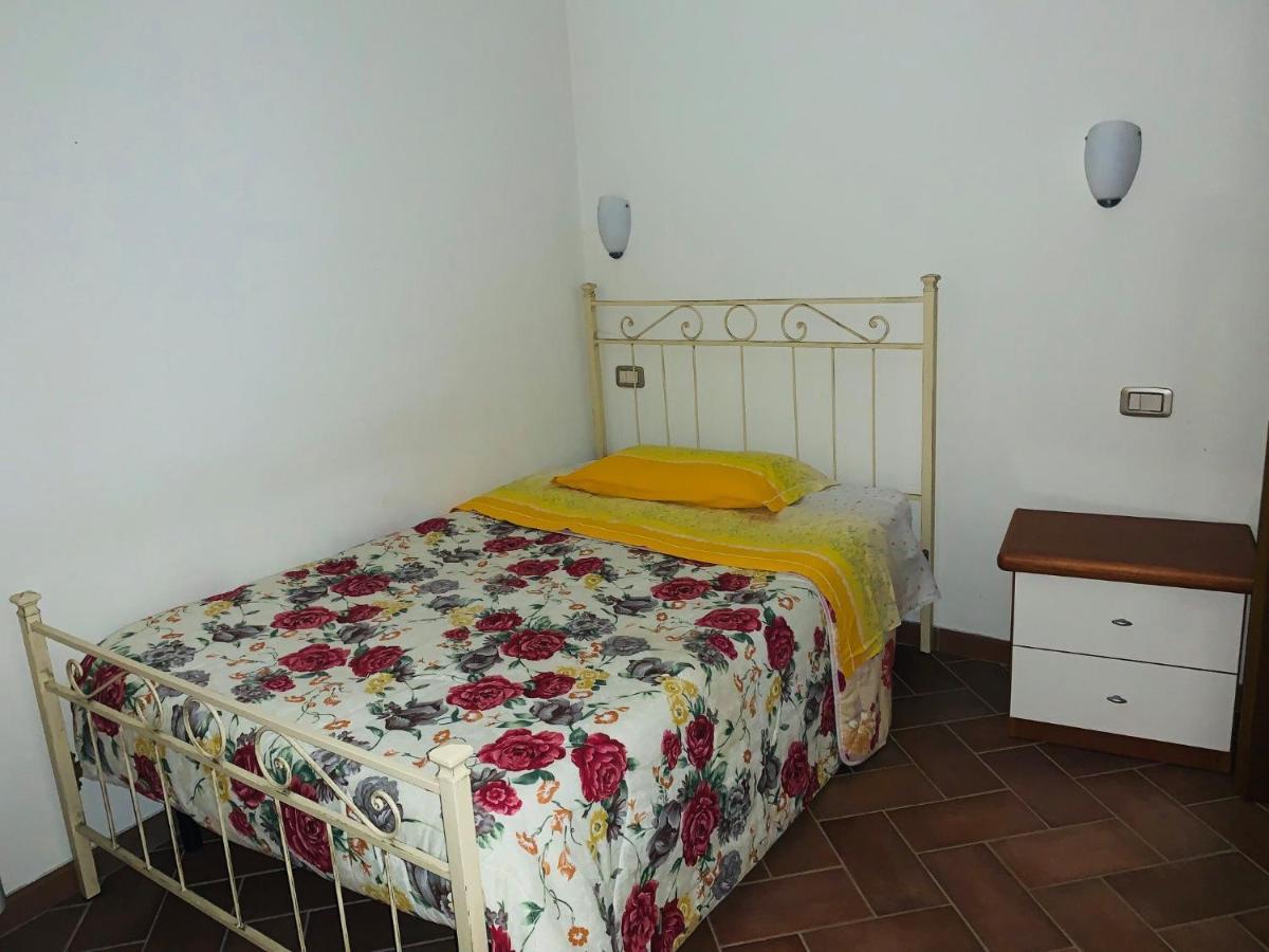 8380 Agriturismo L'Oleandro มอนเตเมราโน ภายนอก รูปภาพ
