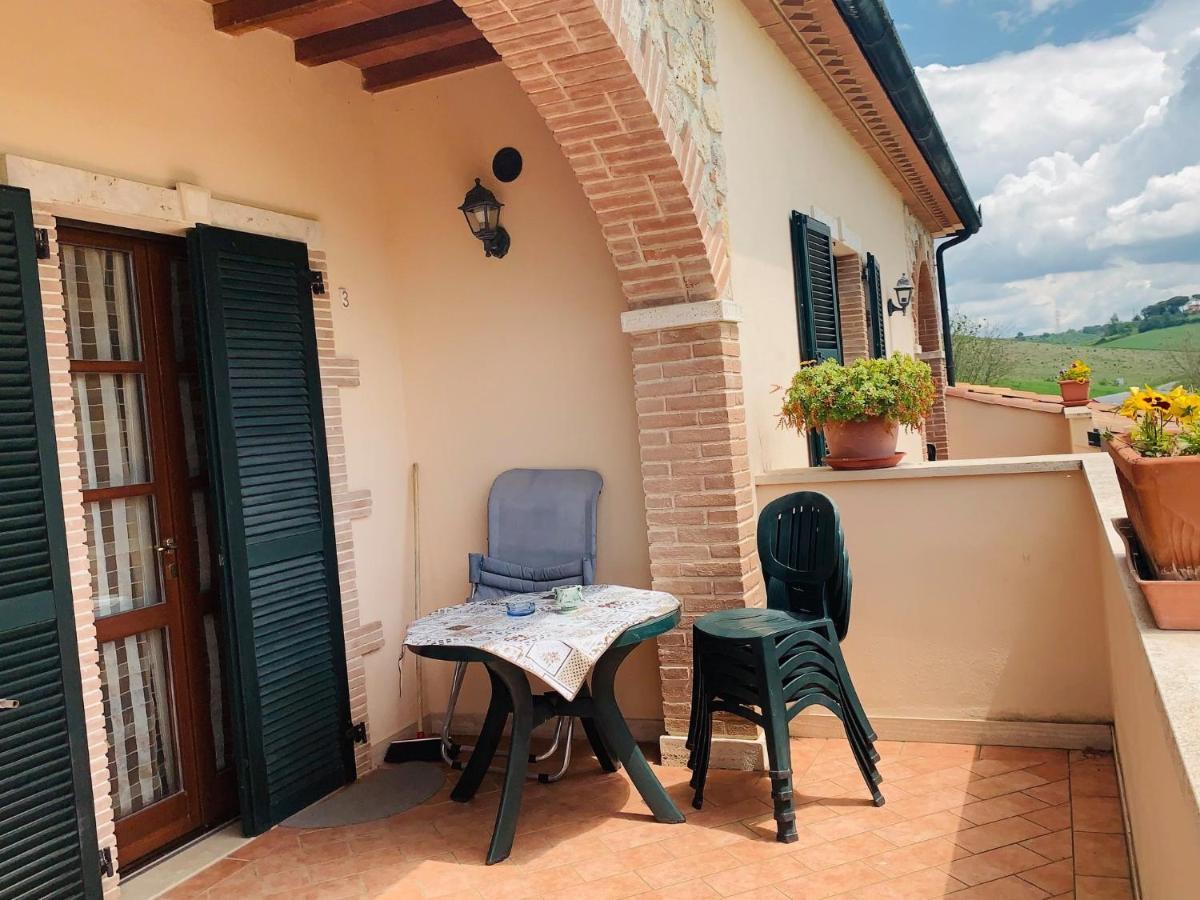 8380 Agriturismo L'Oleandro มอนเตเมราโน ภายนอก รูปภาพ