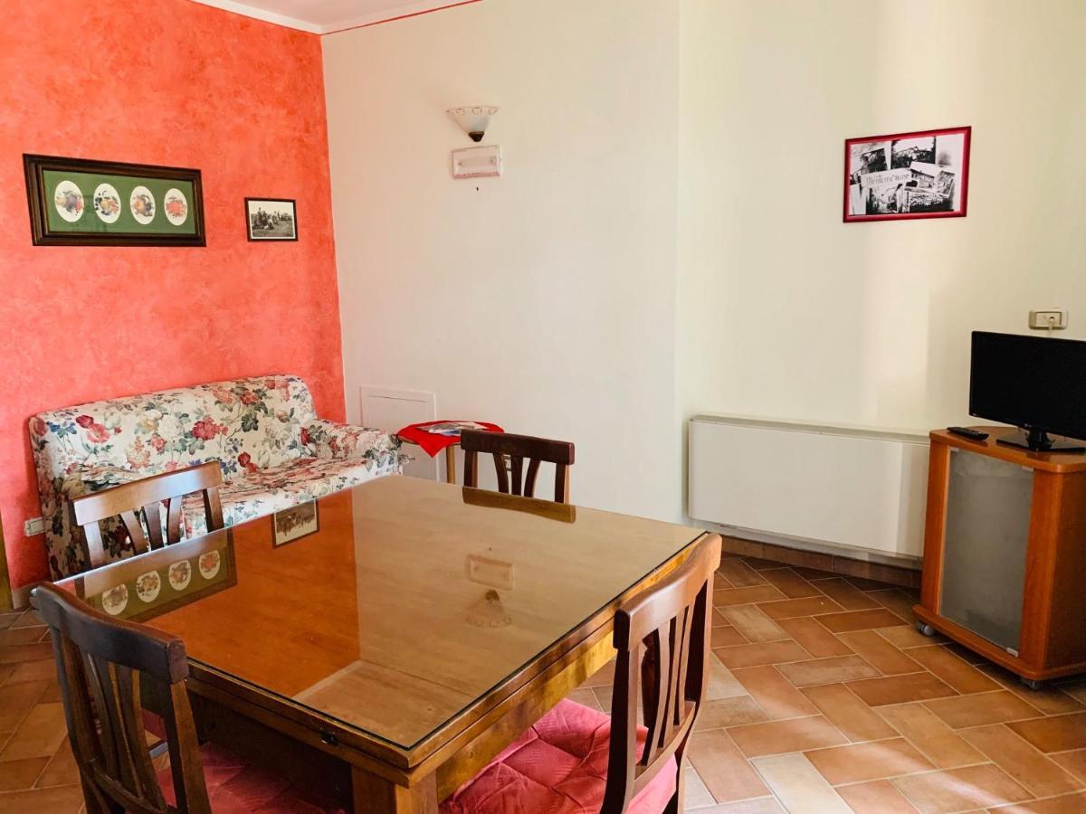 8380 Agriturismo L'Oleandro มอนเตเมราโน ภายนอก รูปภาพ