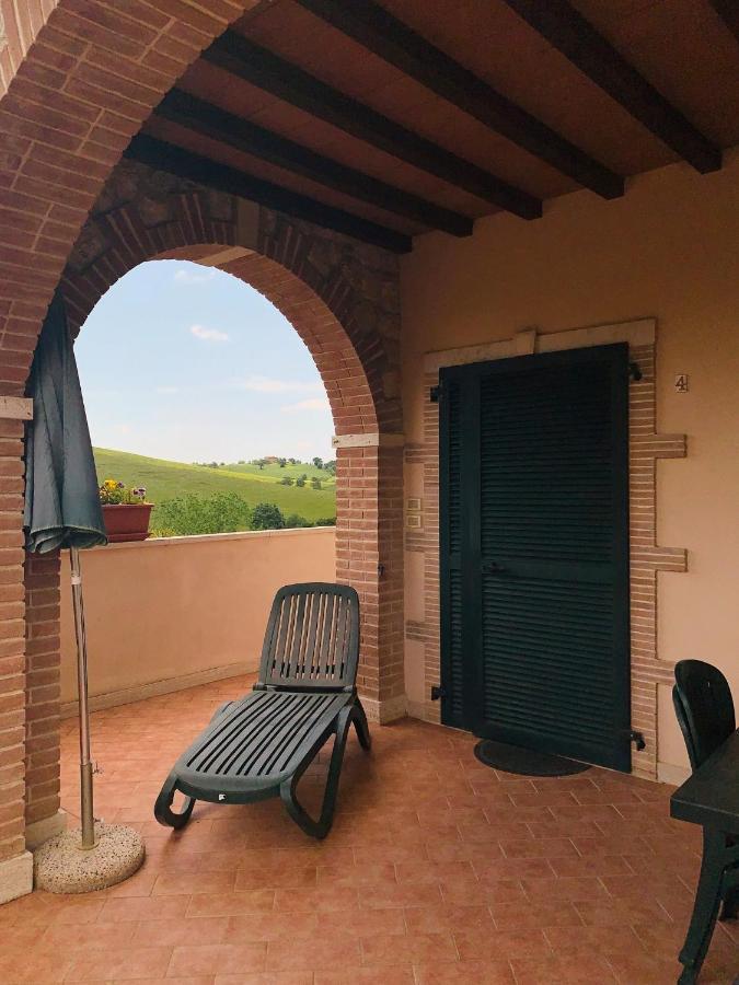 8380 Agriturismo L'Oleandro มอนเตเมราโน ภายนอก รูปภาพ