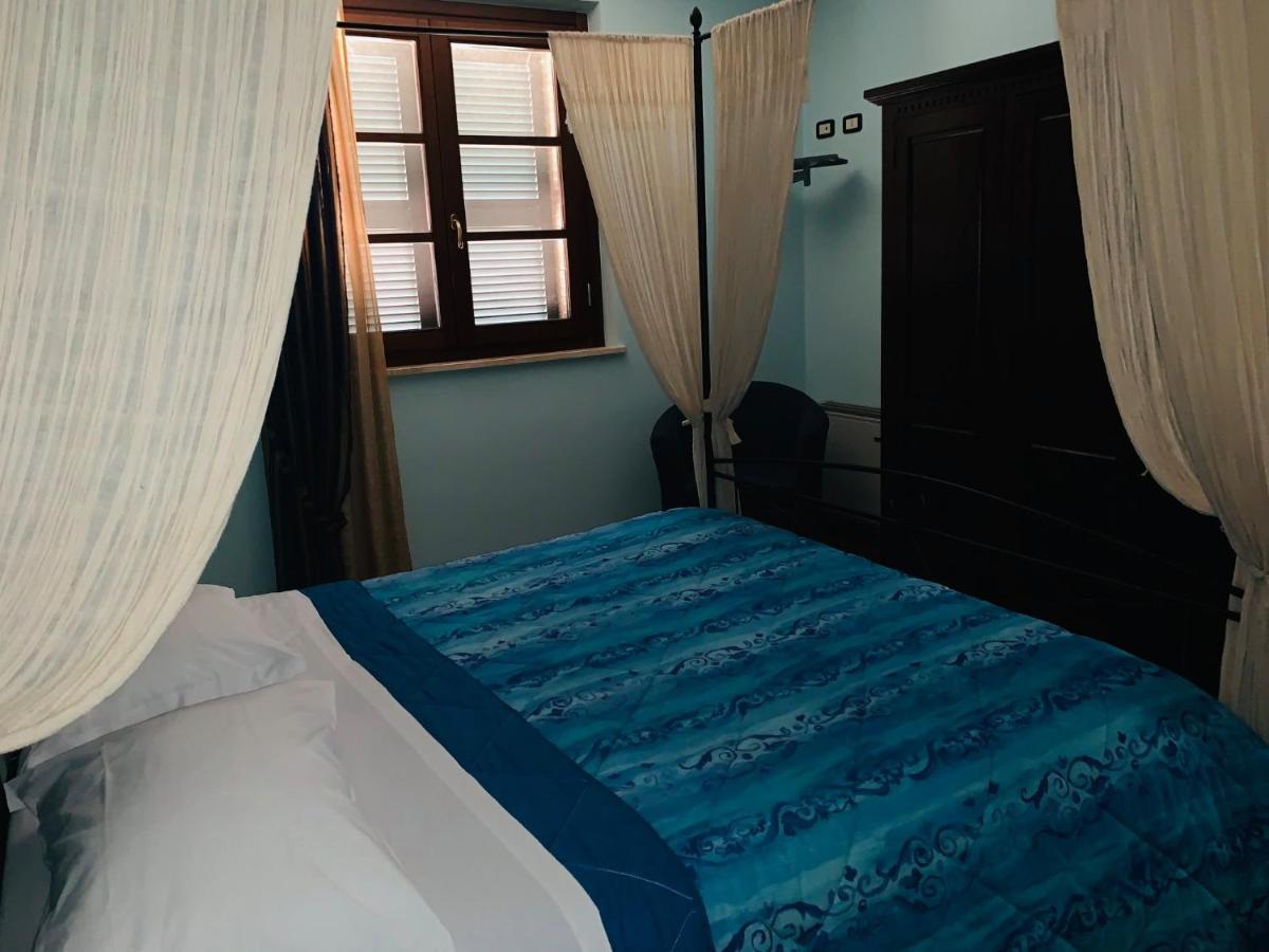 8380 Agriturismo L'Oleandro มอนเตเมราโน ภายนอก รูปภาพ