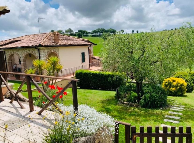 8380 Agriturismo L'Oleandro มอนเตเมราโน ภายนอก รูปภาพ